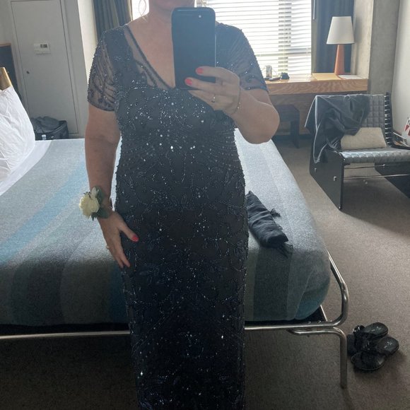 Slate Grey Beaded Gown Size 12 Pisarro - Picture 2 of 9